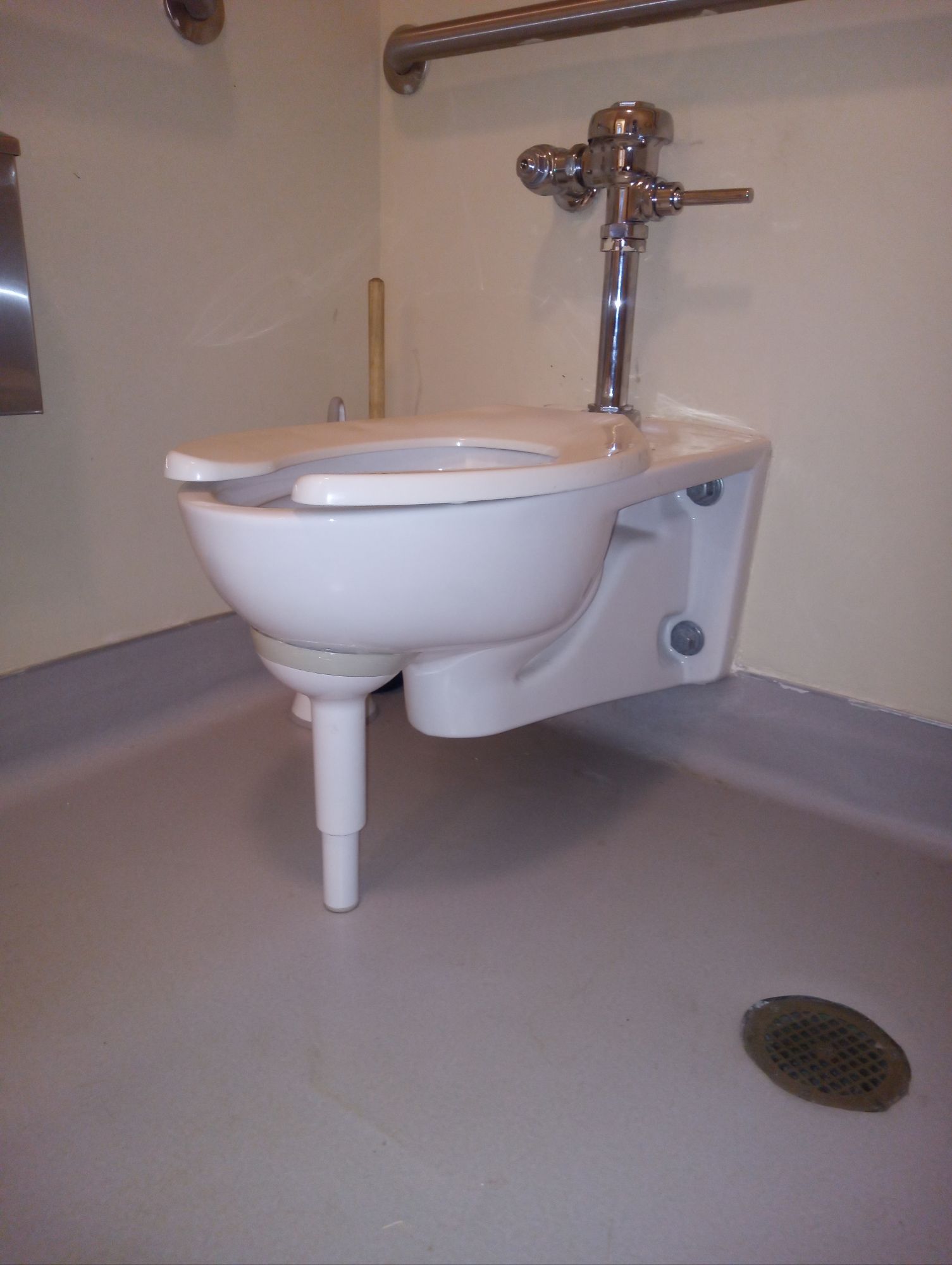 Replacement of Wall Mounted Commercial Building Toilet and Flush Valve